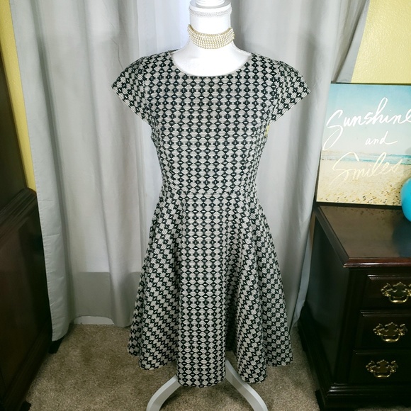 Anthropologie Dresses & Skirts - Anthropologie Maeve dress